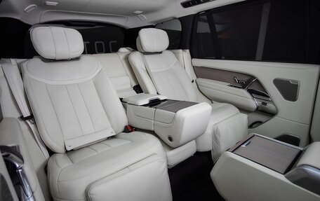 Land Rover Range Rover IV рестайлинг, 2022 год, 22 500 000 рублей, 14 фотография