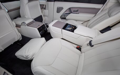 Land Rover Range Rover IV рестайлинг, 2022 год, 22 500 000 рублей, 16 фотография
