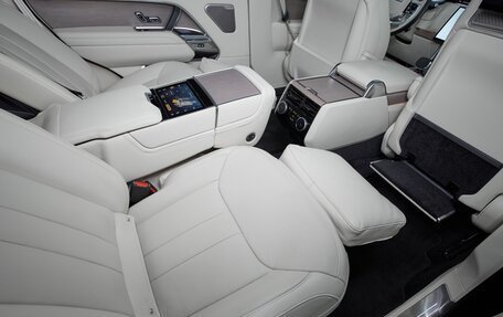 Land Rover Range Rover IV рестайлинг, 2022 год, 22 500 000 рублей, 18 фотография