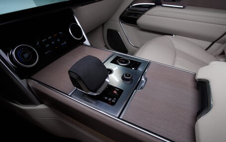 Land Rover Range Rover IV рестайлинг, 2022 год, 22 500 000 рублей, 32 фотография