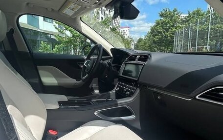 Jaguar F-Pace, 2020 год, 3 780 000 рублей, 10 фотография