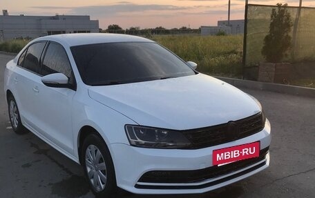 Volkswagen Jetta VI, 2015 год, 1 000 000 рублей, 3 фотография
