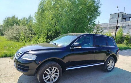 Volkswagen Touareg III, 2004 год, 750 000 рублей, 3 фотография