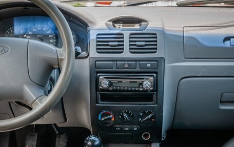 KIA Rio II, 2003 год, 400 000 рублей, 28 фотография