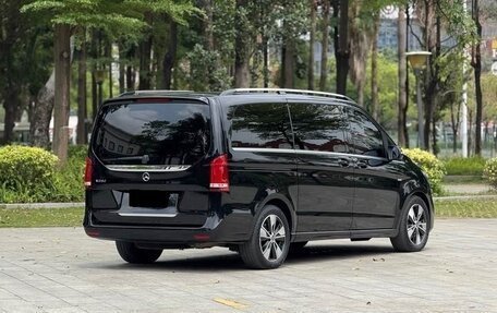 Mercedes-Benz V-Класс, 2021 год, 5 380 000 рублей, 4 фотография