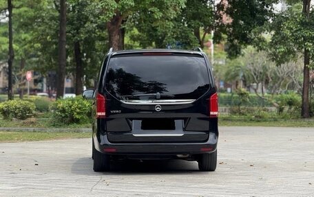 Mercedes-Benz V-Класс, 2021 год, 5 380 000 рублей, 6 фотография