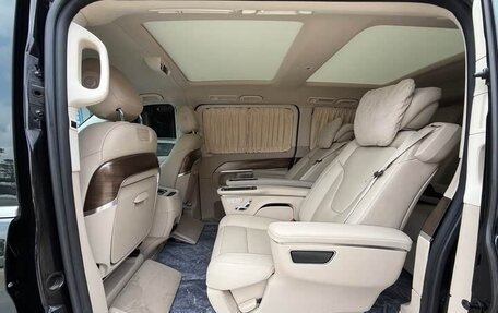 Mercedes-Benz V-Класс, 2021 год, 5 380 000 рублей, 18 фотография