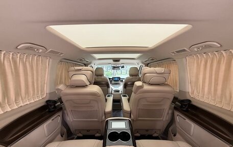 Mercedes-Benz V-Класс, 2021 год, 5 380 000 рублей, 17 фотография