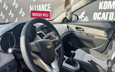 Chevrolet Cruze II, 2012 год, 595 000 рублей, 9 фотография