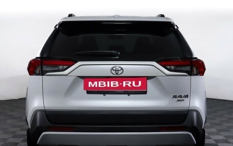Toyota RAV4, 2024 год, 3 949 000 рублей, 6 фотография