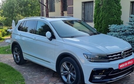 Volkswagen Tiguan II, 2019 год, 3 550 000 рублей, 3 фотография