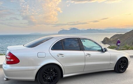 Mercedes-Benz E-Класс, 2005 год, 1 350 000 рублей, 8 фотография