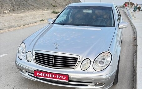Mercedes-Benz E-Класс, 2005 год, 1 350 000 рублей, 3 фотография