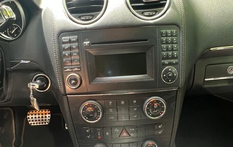 Mercedes-Benz GL-Класс, 2012 год, 1 800 000 рублей, 8 фотография