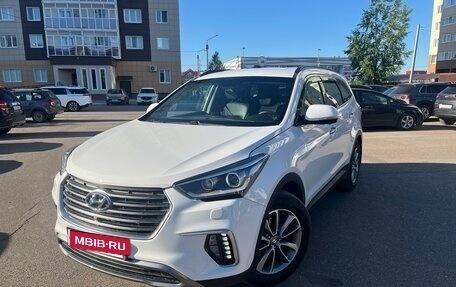 Hyundai Santa Fe III рестайлинг, 2018 год, 3 500 000 рублей, 2 фотография