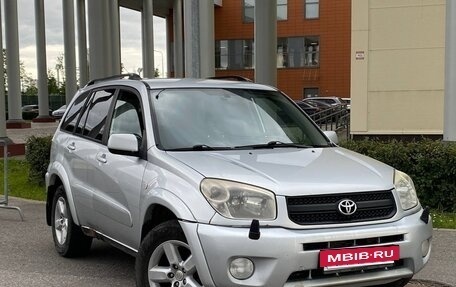Toyota RAV4, 2004 год, 680 000 рублей, 2 фотография