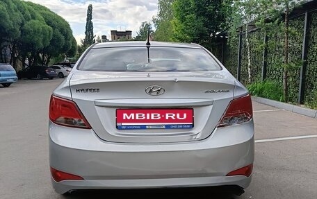 Hyundai Solaris II рестайлинг, 2015 год, 650 000 рублей, 2 фотография