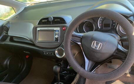 Honda Fit Shuttle I рестайлинг, 2011 год, 1 250 000 рублей, 17 фотография