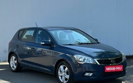 KIA cee'd I рестайлинг, 2010 год, 860 000 рублей, 3 фотография