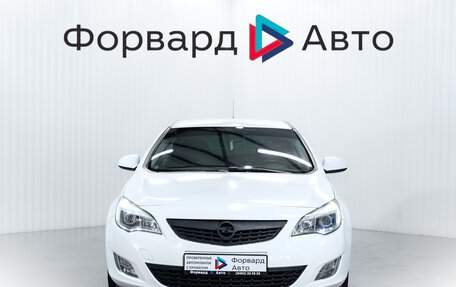 Opel Astra J, 2011 год, 499 000 рублей, 2 фотография