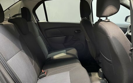 Renault Logan II, 2019 год, 1 250 000 рублей, 13 фотография