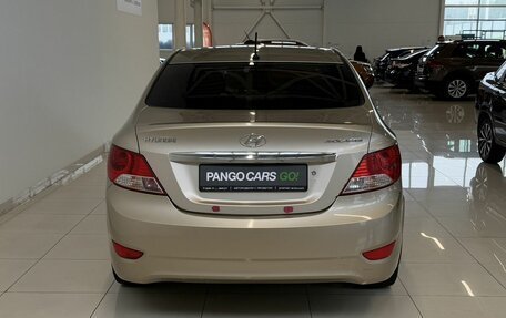 Hyundai Solaris II рестайлинг, 2011 год, 590 000 рублей, 5 фотография
