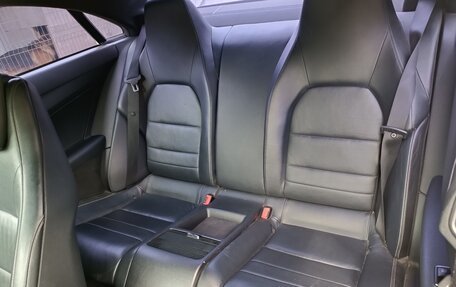 Mercedes-Benz E-Класс, 2011 год, 1 300 000 рублей, 4 фотография