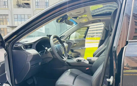 Toyota Venza, 2023 год, 3 479 046 рублей, 6 фотография