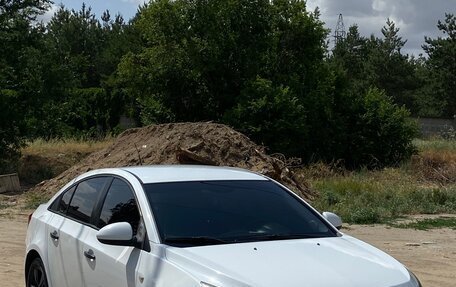 Chevrolet Cruze II, 2010 год, 629 000 рублей, 1 фотография