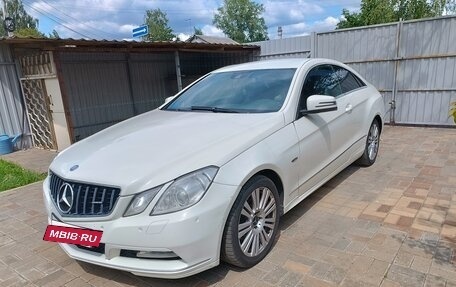 Mercedes-Benz E-Класс, 2011 год, 1 300 000 рублей, 7 фотография