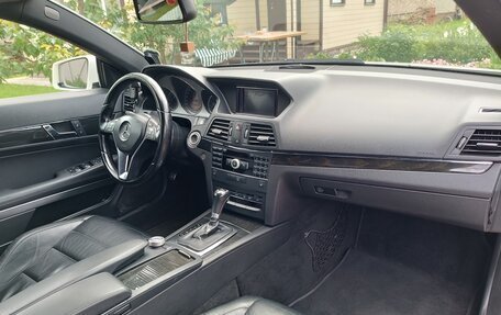 Mercedes-Benz E-Класс, 2011 год, 1 300 000 рублей, 13 фотография