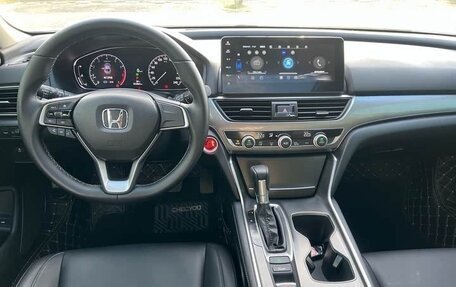 Honda Accord IX рестайлинг, 2022 год, 2 380 000 рублей, 9 фотография