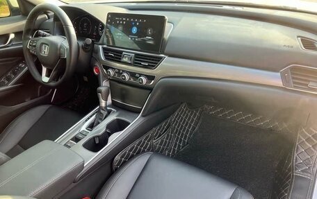 Honda Accord IX рестайлинг, 2022 год, 2 380 000 рублей, 12 фотография