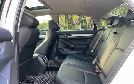 Honda Accord IX рестайлинг, 2022 год, 2 380 000 рублей, 15 фотография