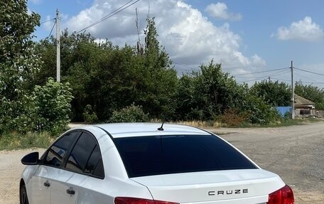 Chevrolet Cruze II, 2010 год, 629 000 рублей, 8 фотография