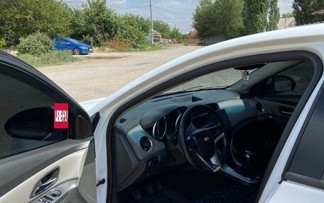 Chevrolet Cruze II, 2010 год, 629 000 рублей, 21 фотография