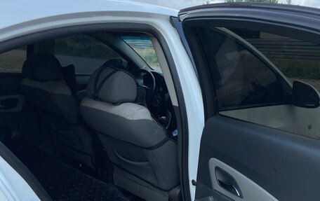 Chevrolet Cruze II, 2010 год, 629 000 рублей, 27 фотография