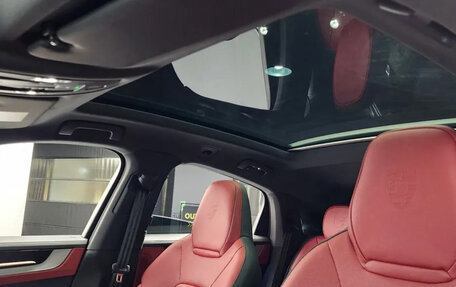 Porsche Cayenne III, 2025 год, 17 000 000 рублей, 13 фотография