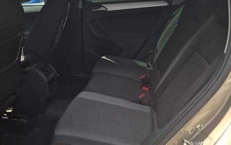 Volkswagen Tiguan II, 2020 год, 2 900 000 рублей, 13 фотография