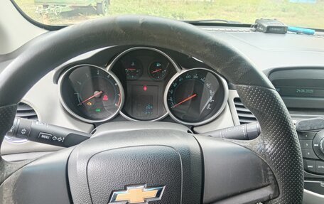 Chevrolet Cruze II, 2012 год, 820 000 рублей, 3 фотография