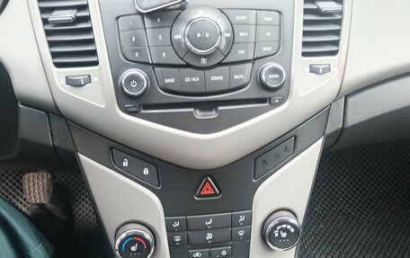 Chevrolet Cruze II, 2012 год, 820 000 рублей, 7 фотография