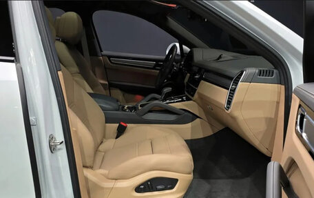 Porsche Cayenne III, 2022 год, 10 807 700 рублей, 9 фотография