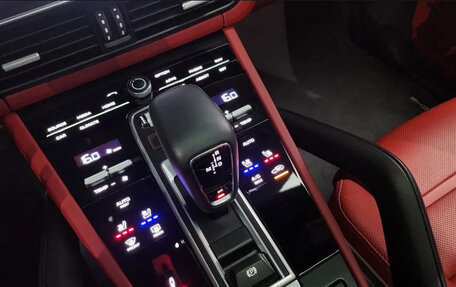 Porsche Cayenne III, 2022 год, 7 553 700 рублей, 9 фотография