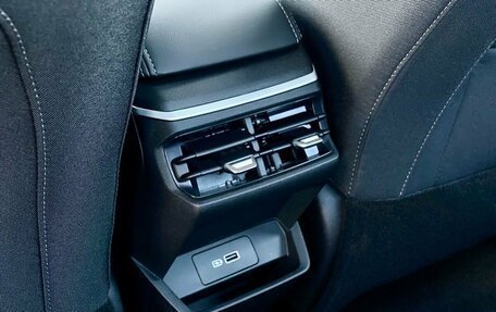 Geely Emgrand, 2024 год, 1 640 000 рублей, 13 фотография