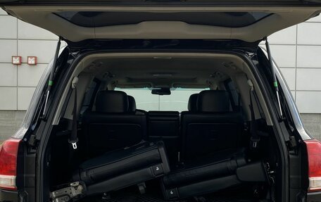 Toyota Land Cruiser 200, 2011 год, 2 999 000 рублей, 10 фотография