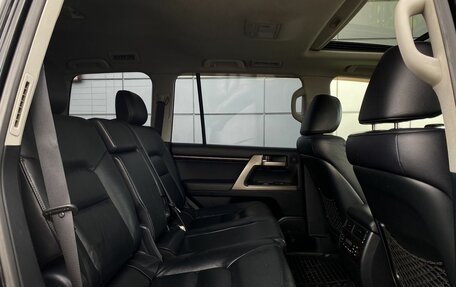 Toyota Land Cruiser 200, 2011 год, 2 999 000 рублей, 28 фотография