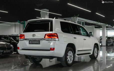 Toyota Land Cruiser 200, 2020 год, 7 600 000 рублей, 4 фотография