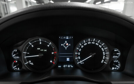 Toyota Land Cruiser 200, 2020 год, 7 600 000 рублей, 12 фотография