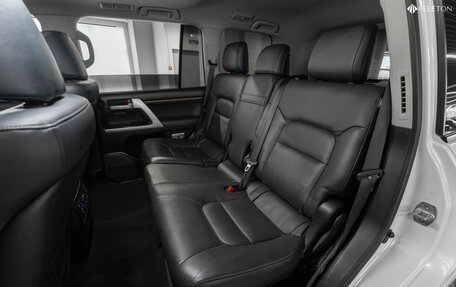 Toyota Land Cruiser 200, 2020 год, 7 600 000 рублей, 13 фотография
