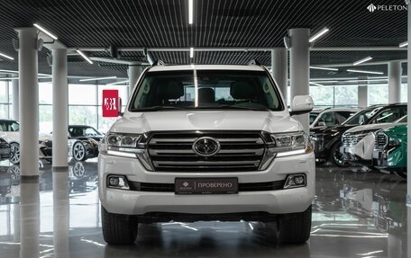Toyota Land Cruiser 200, 2020 год, 7 600 000 рублей, 3 фотография